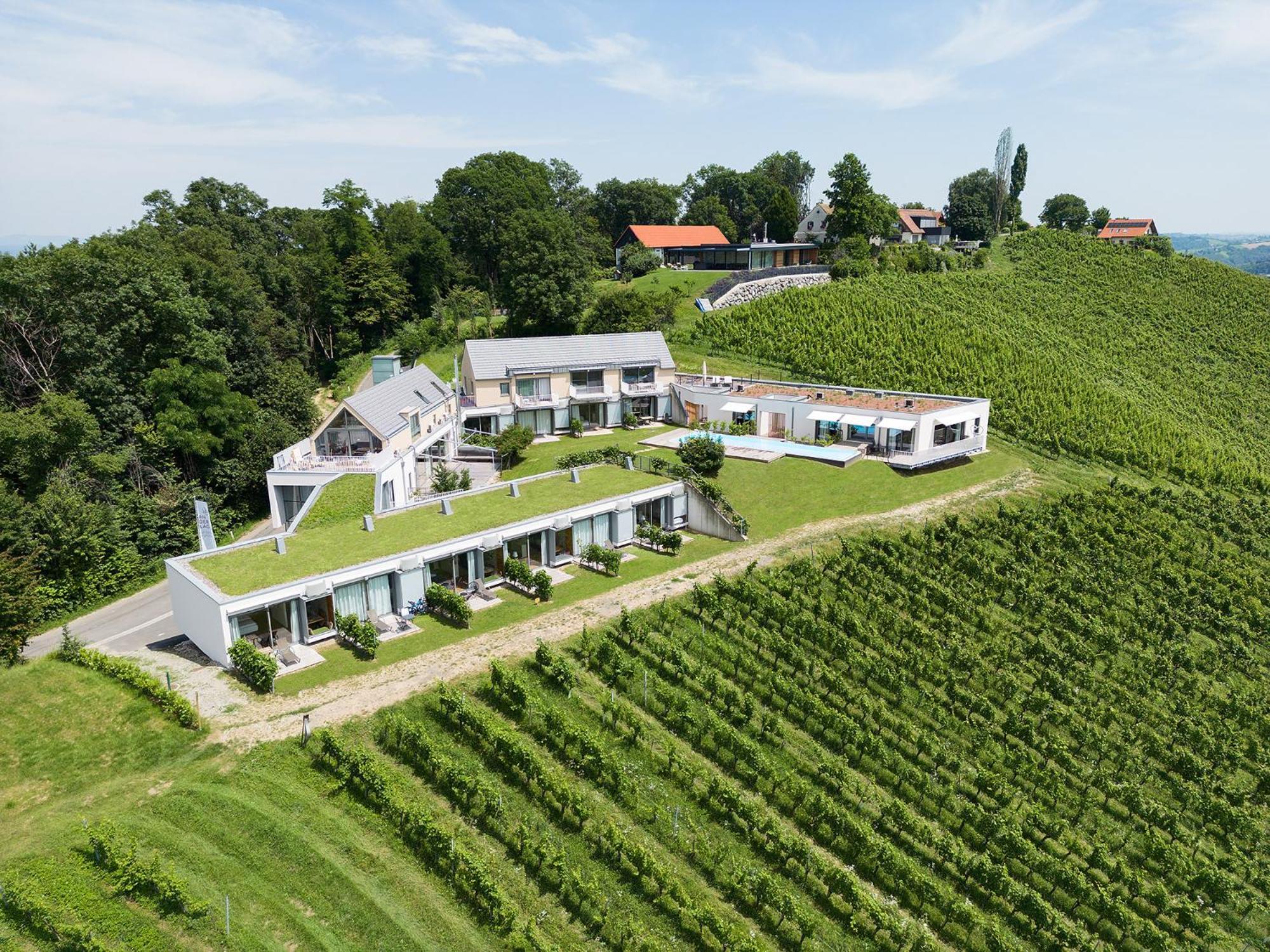 Relax Apartments An Der Lage Hochgrassnitzberg Spielfeld Buitenkant foto