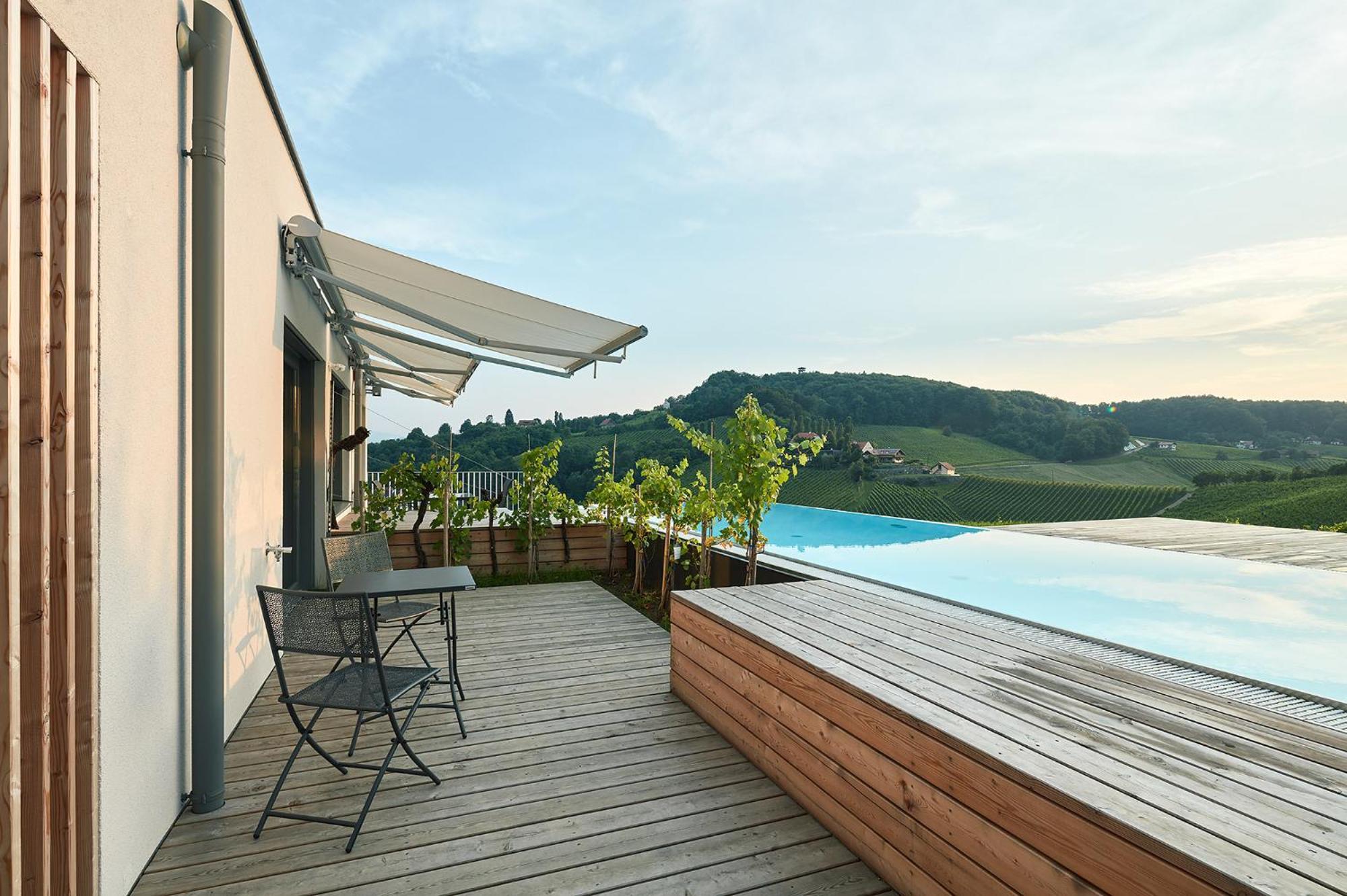 Relax Apartments An Der Lage Hochgrassnitzberg Spielfeld Buitenkant foto