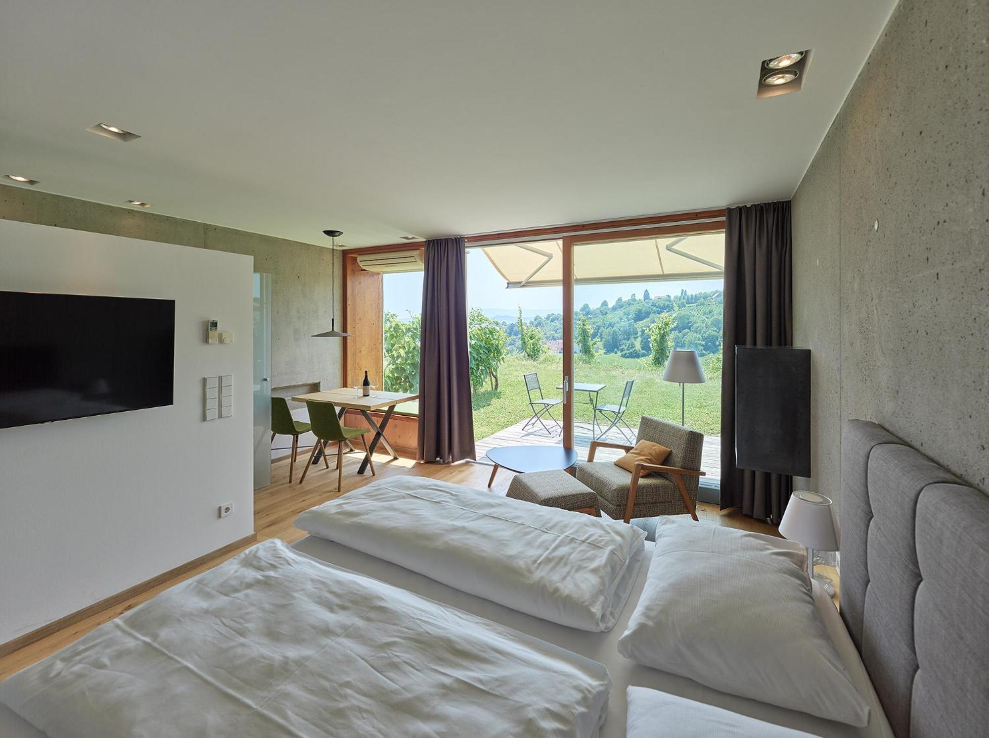 Relax Apartments An Der Lage Hochgrassnitzberg Spielfeld Buitenkant foto